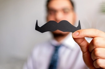 Movember………dat zit wel snor!