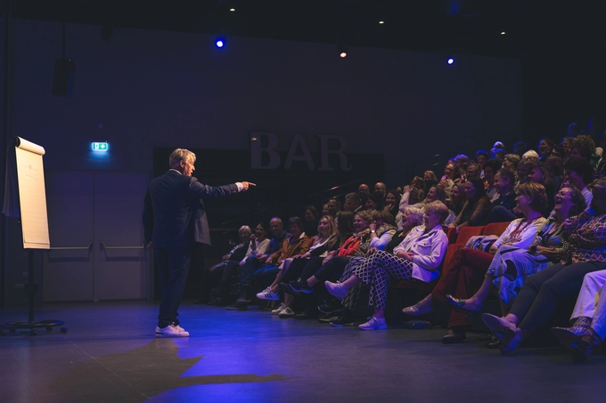 Milo Berlijn, Theatershow